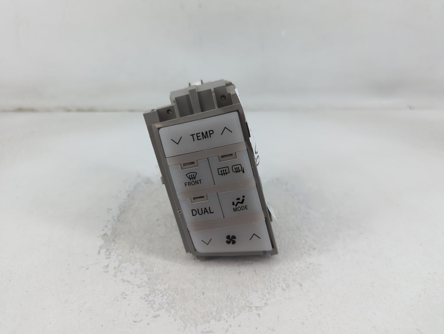 2005-2010 Toyota Avalon Climate Control Module Temperature AC/Heater Replacement P/N:MX146440-8223 MX146570-4021 Fits OEM Used Auto Parts - Oemusedautoparts1.com