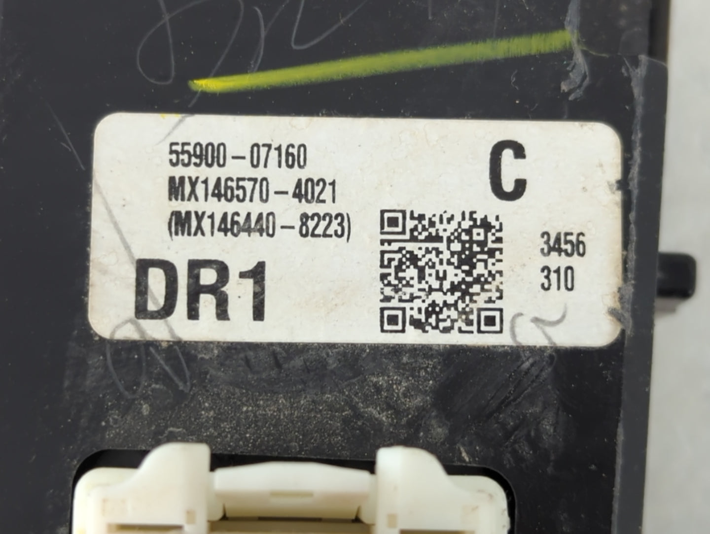 2005-2010 Toyota Avalon Climate Control Module Temperature AC/Heater Replacement P/N:MX146440-8223 MX146570-4021 Fits OEM Used Auto Parts - Oemusedautoparts1.com