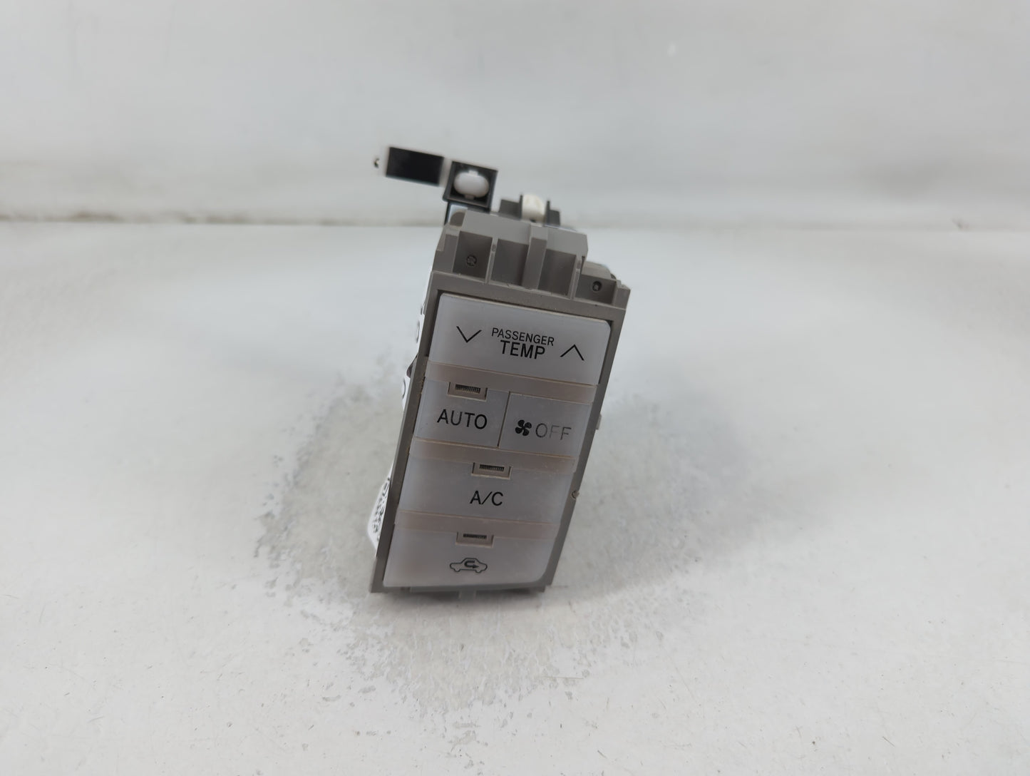 2005-2010 Toyota Avalon Climate Control Module Temperature AC/Heater Replacement P/N:MX146440-8242 MX146570-4021 Fits OEM Used Auto Parts - Oemusedautoparts1.com