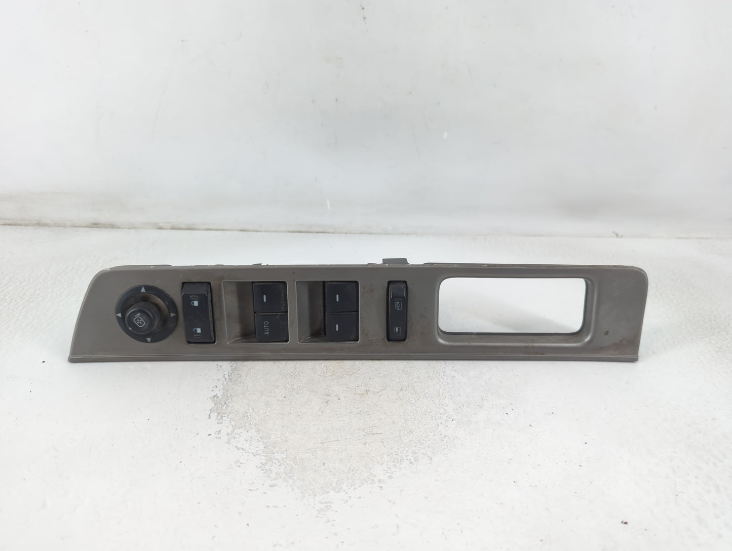 2007 Ford Expedition Master Power Window Switch Replacement Driver Side Left P/N:5L3T-17B676-AA Fits Fits 2006 2008 2009 2010 2011 OEM Used Auto Parts - Oemusedautoparts1.com