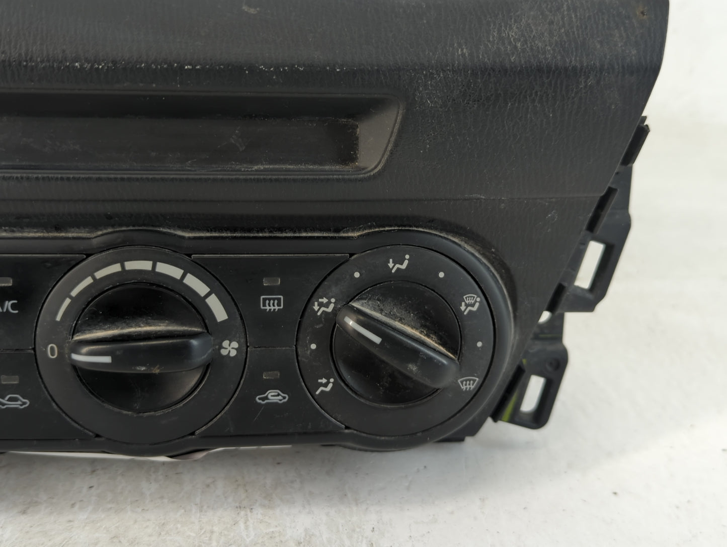 2017-2018 Mazda 3 Climate Control Module Temperature AC/Heater Replacement P/N:0601770 Fits Fits 2017 2018 OEM Used Auto Parts - Oemusedautoparts1.com