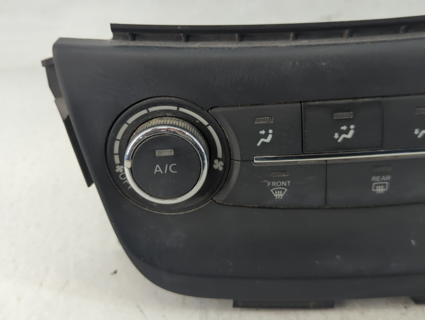 2015-2017 Nissan Sentra Climate Control Module Temperature AC/Heater Replacement P/N:275004AT2A Fits Fits 2015 2016 2017 OEM Used Auto Parts - Oemusedautoparts1.com