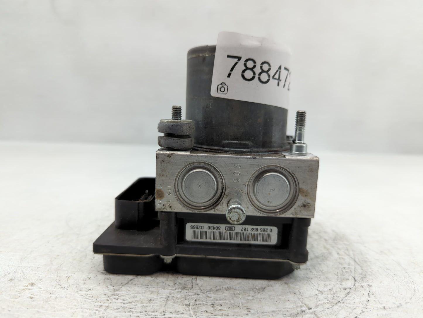 2012-2017 Buick Enclave ABS Pump Control Module Replacement P/N:23407415 0 265 252 847 Fits Fits 2012 2013 2014 2015 2016 2017 OEM Used Auto Parts - Oemusedautoparts1.com