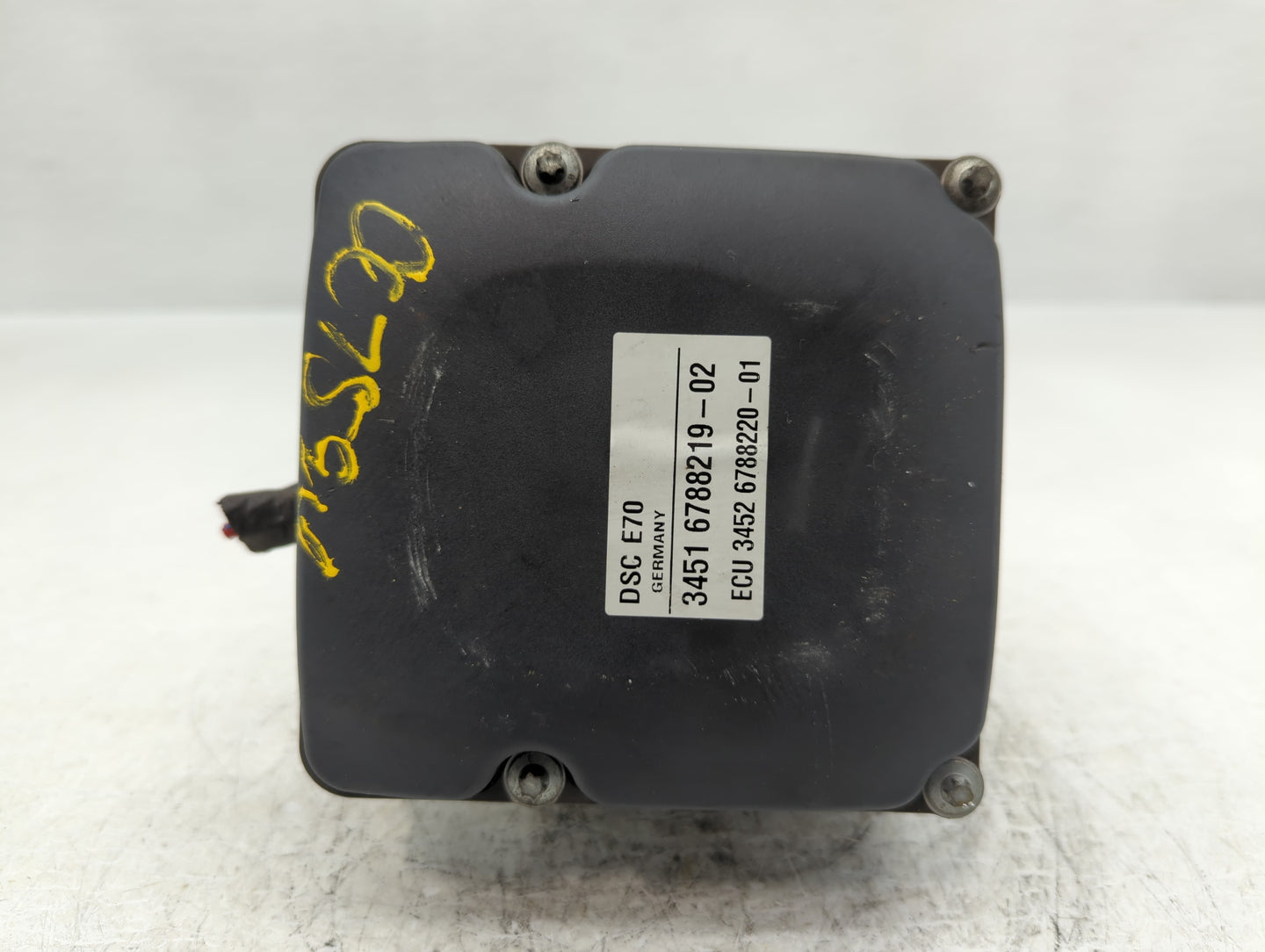 2007-2013 Bmw X5 ABS Pump Control Module Replacement P/N:3451 6788219-02 Fits Fits 2007 2008 2009 2010 2011 2012 2013 2014 OEM Used Auto Parts - Oemusedautoparts1.com