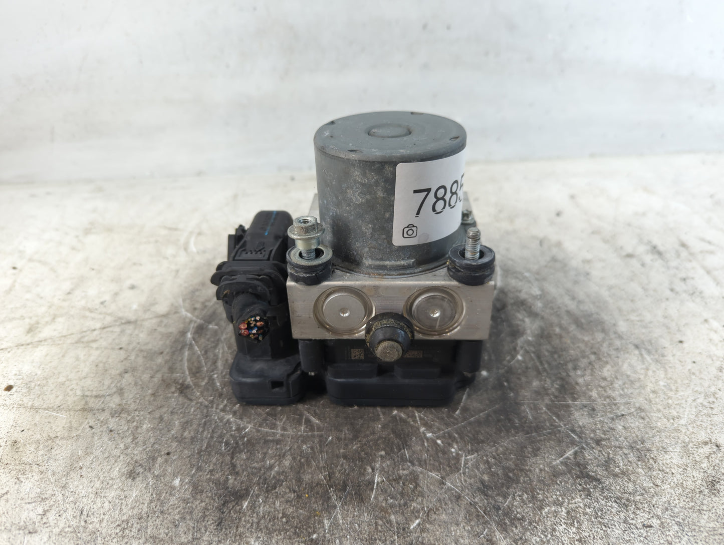 2016-2017 Chevrolet Malibu ABS Pump Control Module Replacement P/N:24504020000 2341 0405 Fits Fits 2016 2017 OEM Used Auto Parts - Oemusedautoparts1.com
