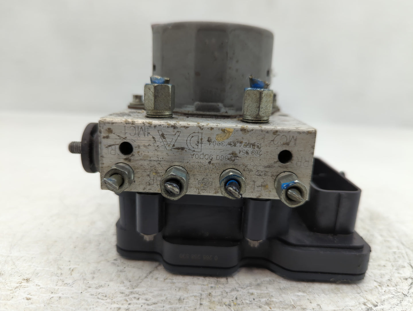 2017-2018 Nissan Maxima ABS Pump Control Module Replacement P/N:D660 9DD0A Fits Fits 2017 2018 OEM Used Auto Parts - Oemusedautoparts1.com