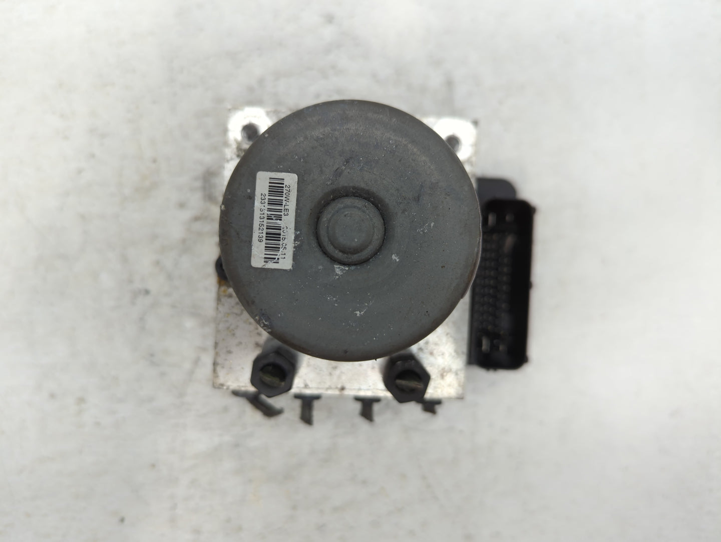 2015-2017 Hyundai Veloster ABS Pump Control Module Replacement P/N:58920-2V480 Fits Fits 2015 2016 2017 OEM Used Auto Parts - Oemusedautoparts1.com