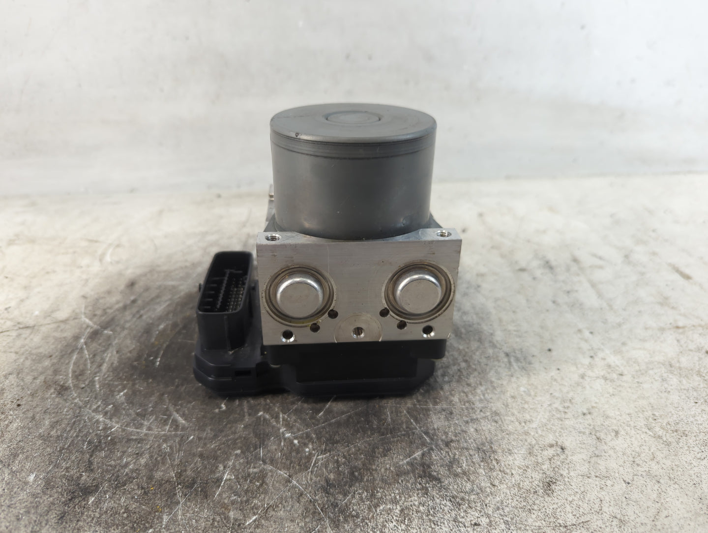 2018-2019 Lexus Is300 ABS Pump Control Module Replacement P/N:44540-53690 Fits Fits 2018 2019 OEM Used Auto Parts - Oemusedautoparts1.com