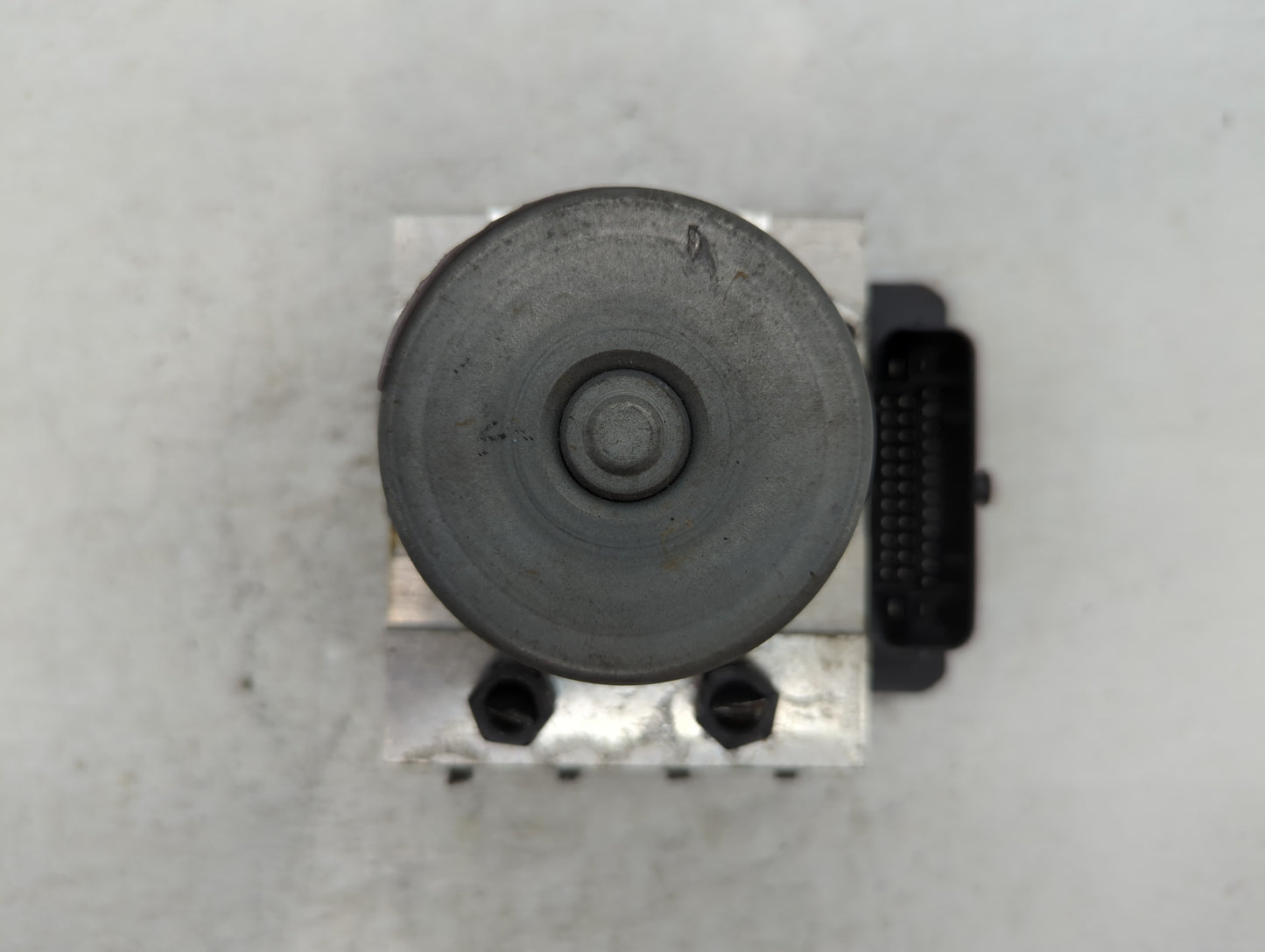2014-2016 Kia Forte ABS Pump Control Module Replacement P/N:58900-A7200 Fits Fits 2014 2015 2016 OEM Used Auto Parts - Oemusedautoparts1.com