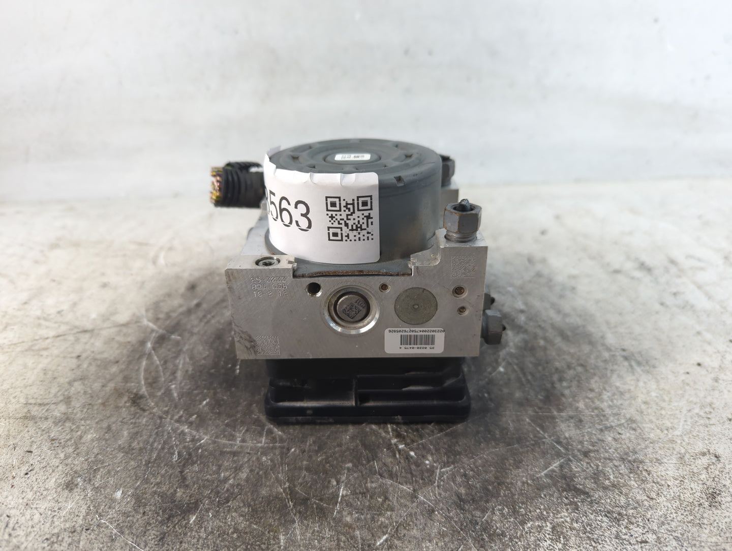 2014-2016 Ford Fusion ABS Pump Control Module Replacement P/N:EG9C-2C405-DF Fits Fits 2014 2015 2016 OEM Used Auto Parts - Oemusedautoparts1.com