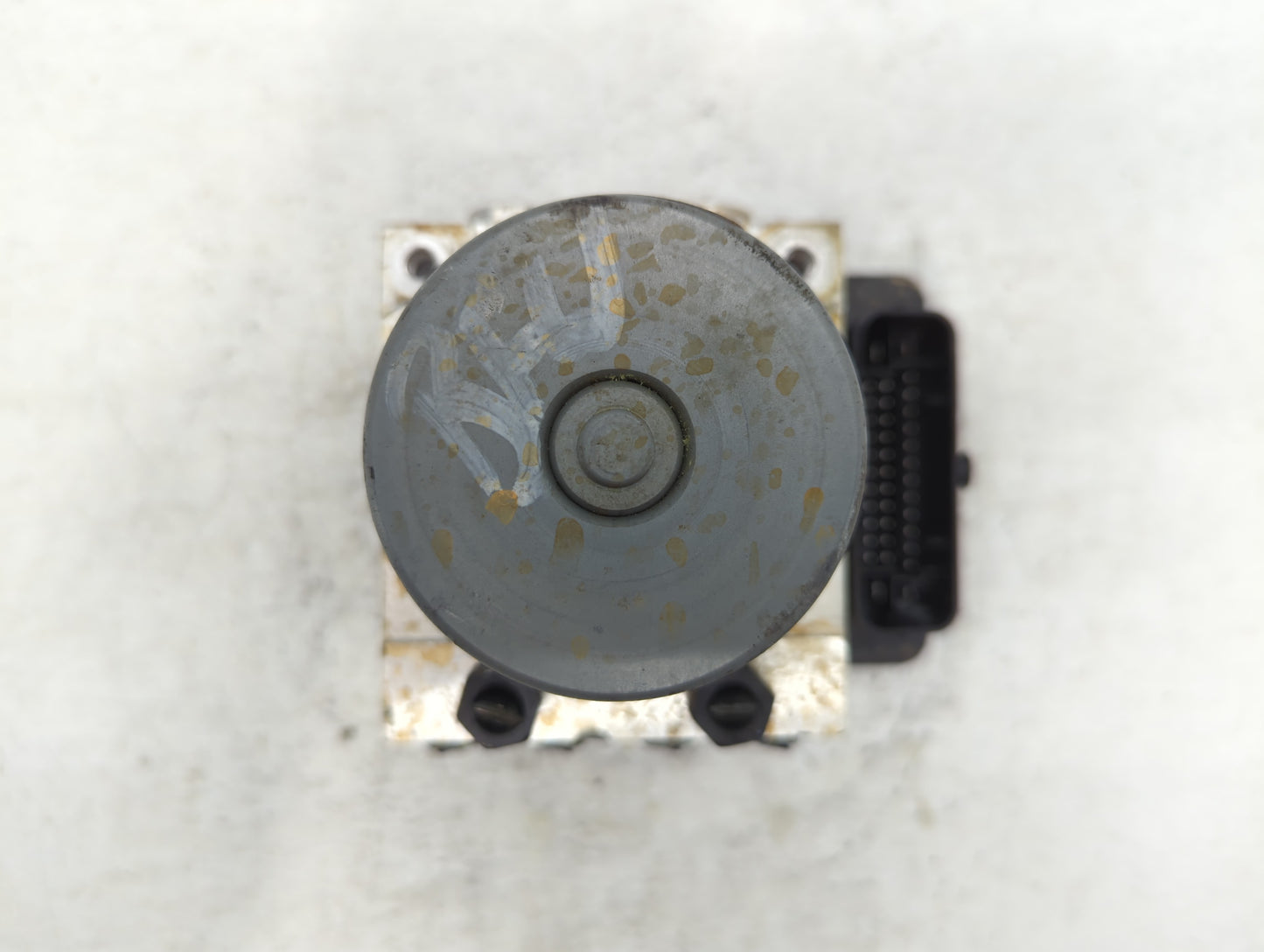 2018-2019 Hyundai Sonata ABS Pump Control Module Replacement P/N:C2589-20520 Fits Fits 2018 2019 OEM Used Auto Parts - Oemusedautoparts1.com