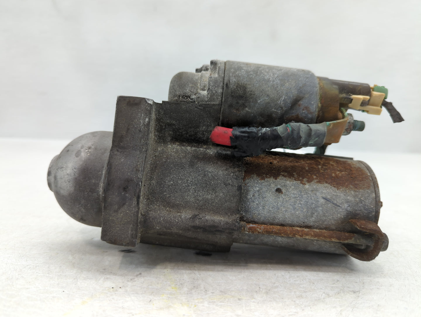 2009-2014 Chevrolet Suburban 1500 Car Starter Motor Solenoid OEM P/N:12637615 Fits OEM Used Auto Parts - Oemusedautoparts1.com
