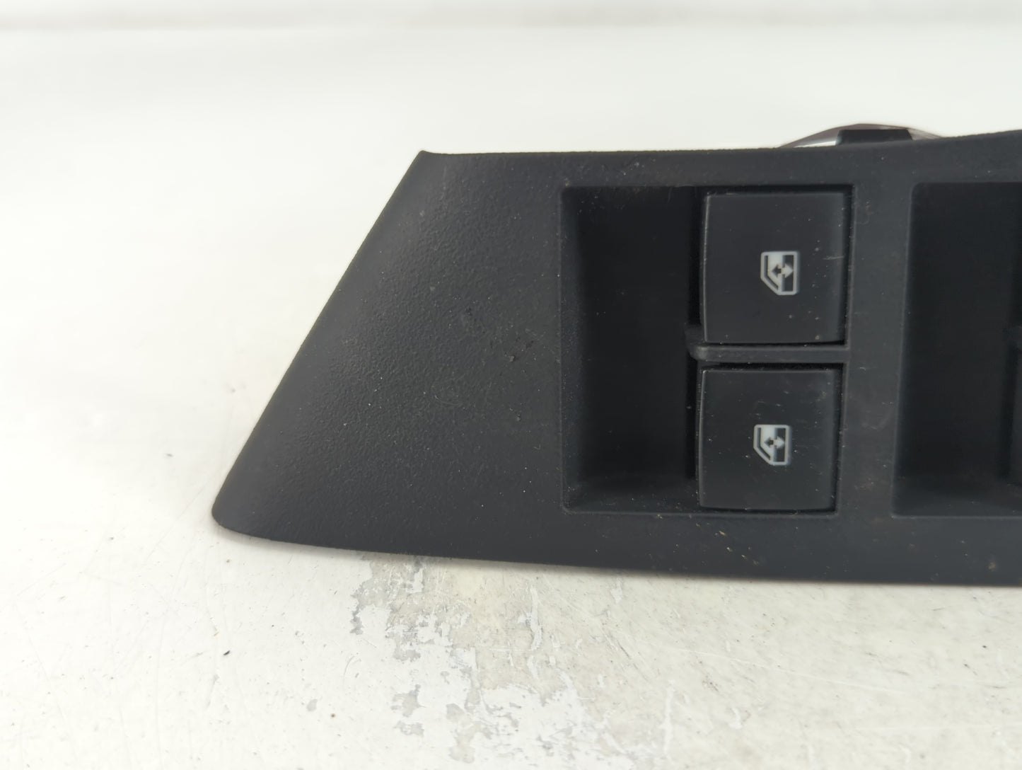 2013-2016 Buick Encore Master Power Window Switch Replacement Driver Side Left P/N:13305373 Fits Fits 2013 2014 2015 2016 OEM Used Auto Parts - Oemusedautoparts1.com