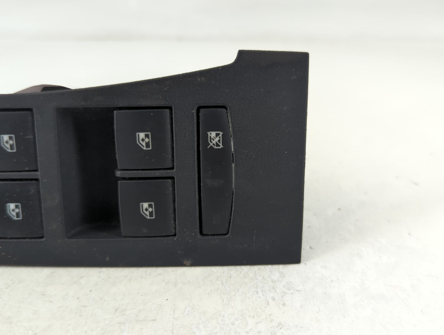 2013-2016 Buick Encore Master Power Window Switch Replacement Driver Side Left P/N:13305373 Fits Fits 2013 2014 2015 2016 OEM Used Auto Parts - Oemusedautoparts1.com
