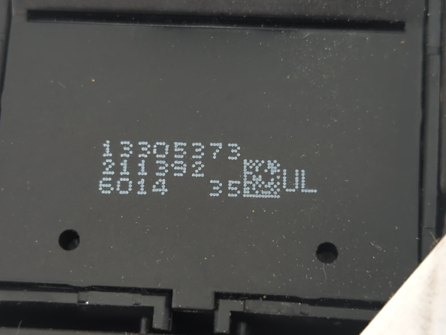 2013-2016 Buick Encore Master Power Window Switch Replacement Driver Side Left P/N:13305373 Fits Fits 2013 2014 2015 2016 OEM Used Auto Parts - Oemusedautoparts1.com