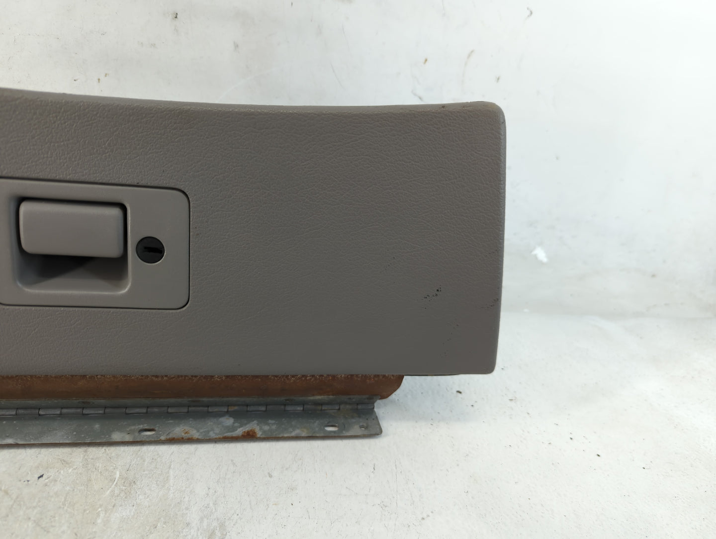 2000 Ford Mustang Passenger Glove Box Door Storage Compartment - Oemusedautoparts1.com
