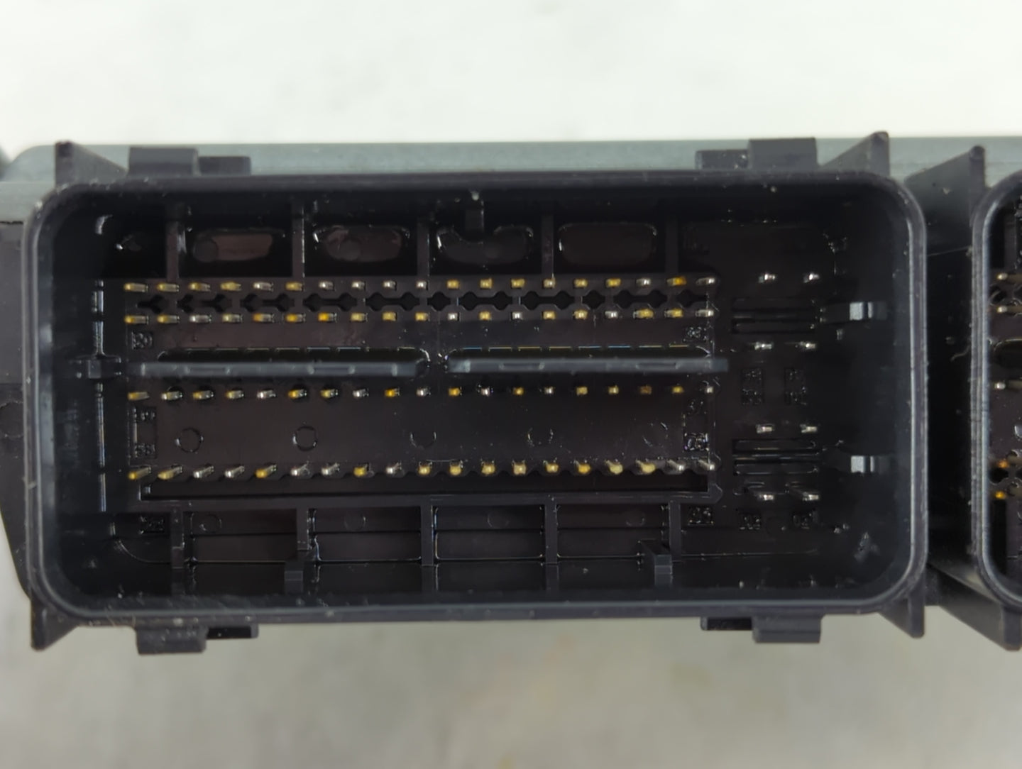 2017-2019 Ford Escape PCM Engine Control Computer ECU ECM PCU OEM P/N:A2C39328200 HJ5A-12A650-MA Fits Fits 2017 2018 2019 OEM Used Auto Parts - Oemusedautoparts1.com