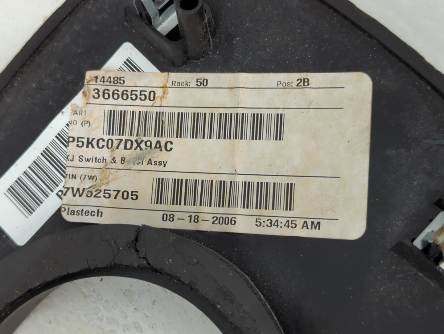 2004-2007 Jeep Liberty Master Power Window Switch Replacement Driver Side Left P/N:3666550 Fits Fits 2004 2005 2006 2007 OEM Used Auto Parts - Oemusedautoparts1.com