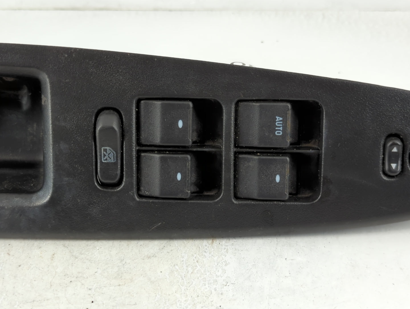 2009-2016 Chevrolet Impala Master Power Window Switch Replacement Driver Side Left P/N:25828893 Fits OEM Used Auto Parts - Oemusedautoparts1.com