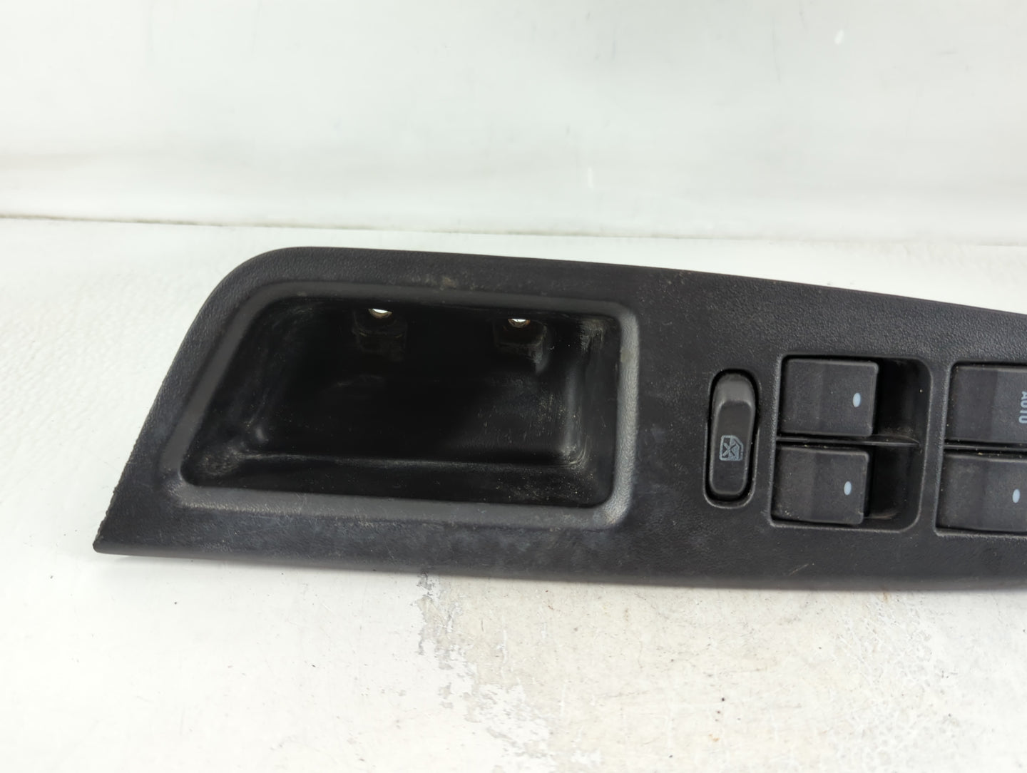 2009-2016 Chevrolet Impala Master Power Window Switch Replacement Driver Side Left P/N:25828893 Fits OEM Used Auto Parts - Oemusedautoparts1.com