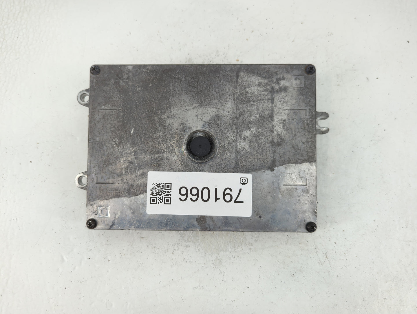 2012-2014 Honda Cr-V PCM Engine Control Computer ECU ECM PCU OEM P/N:37820-R5A-A57 Fits Fits 2012 2013 2014 OEM Used Auto Parts - Oemusedautoparts1.com