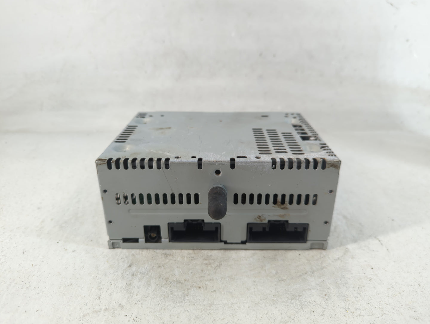 2017-2018 Ford Mustang Radio AM FM Cd Player Receiver Replacement P/N:JR3T-19C107-AA Fits Fits 2017 2018 OEM Used Auto Parts - Oemusedautoparts1.com