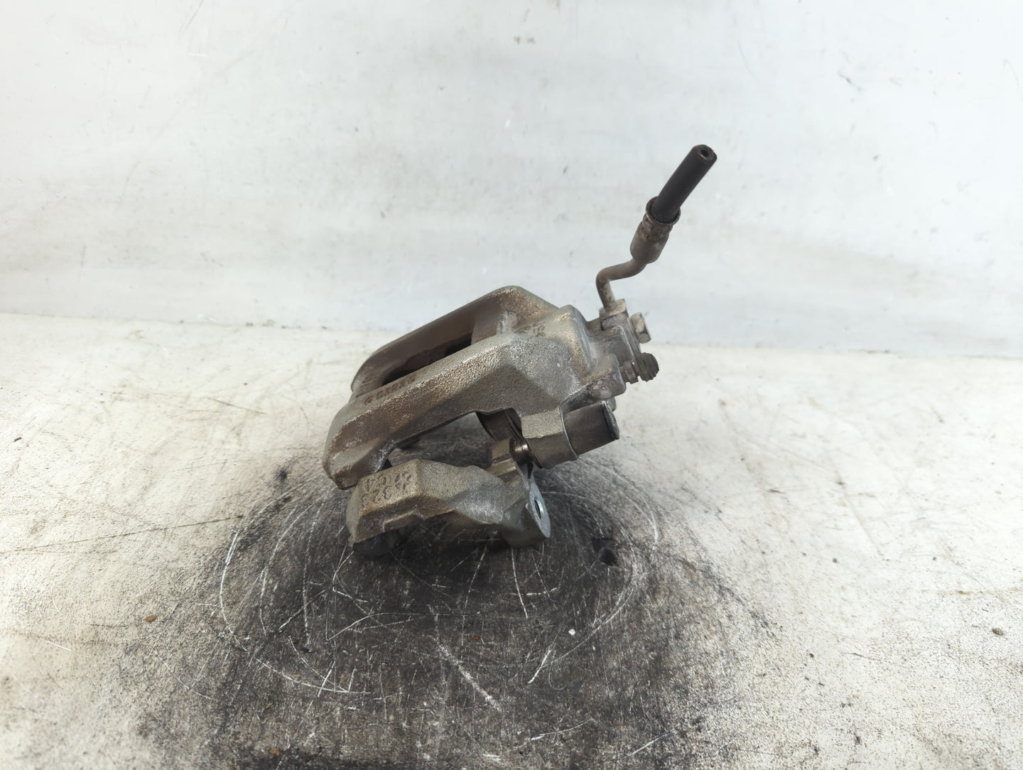 2011-2022 Dodge Durango Front Driver Left Brake Caliper - Oemusedautoparts1.com