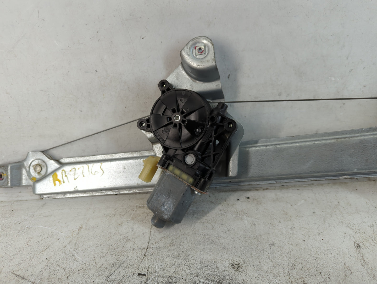 2012-2017 Chevrolet Equinox Window Regulator Right Passenger Rear - Oemusedautoparts1.com