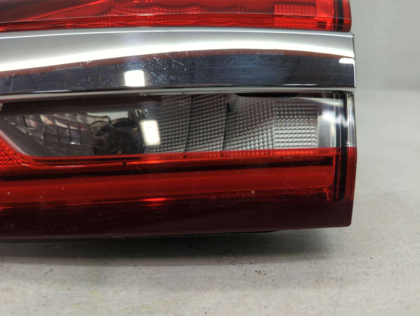 2019-2020 Ford Fusion Tail Light Assembly Passenger Right OEM P/N:090619A KS73-13A602-AE Fits Fits 2019 2020 OEM Used Auto Parts - Oemusedautoparts1.com