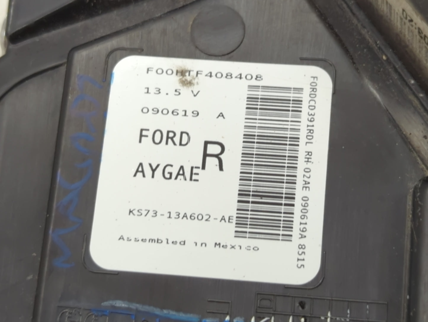 2019-2020 Ford Fusion Tail Light Assembly Passenger Right OEM P/N:090619A KS73-13A602-AE Fits Fits 2019 2020 OEM Used Auto Parts - Oemusedautoparts1.com