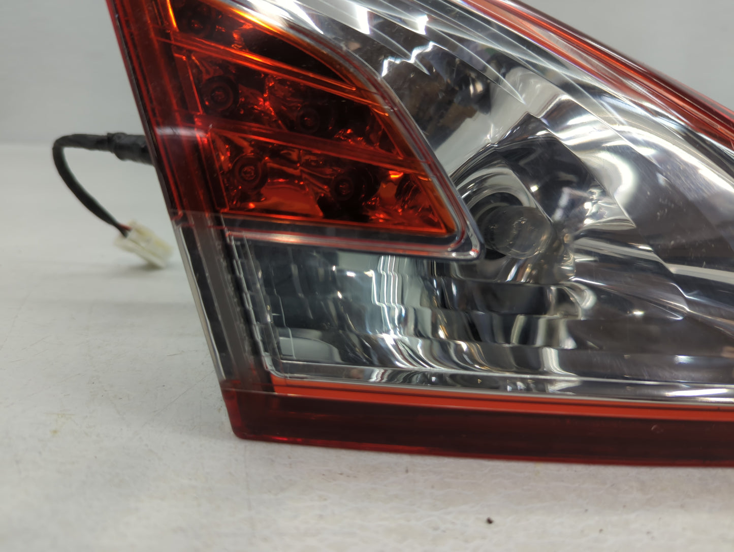 2011-2014 Nissan Murano Tail Light Assembly Passenger Right OEM P/N:E414968 Fits Fits 2011 2012 2013 2014 OEM Used Auto Parts - Oemusedautoparts1.com