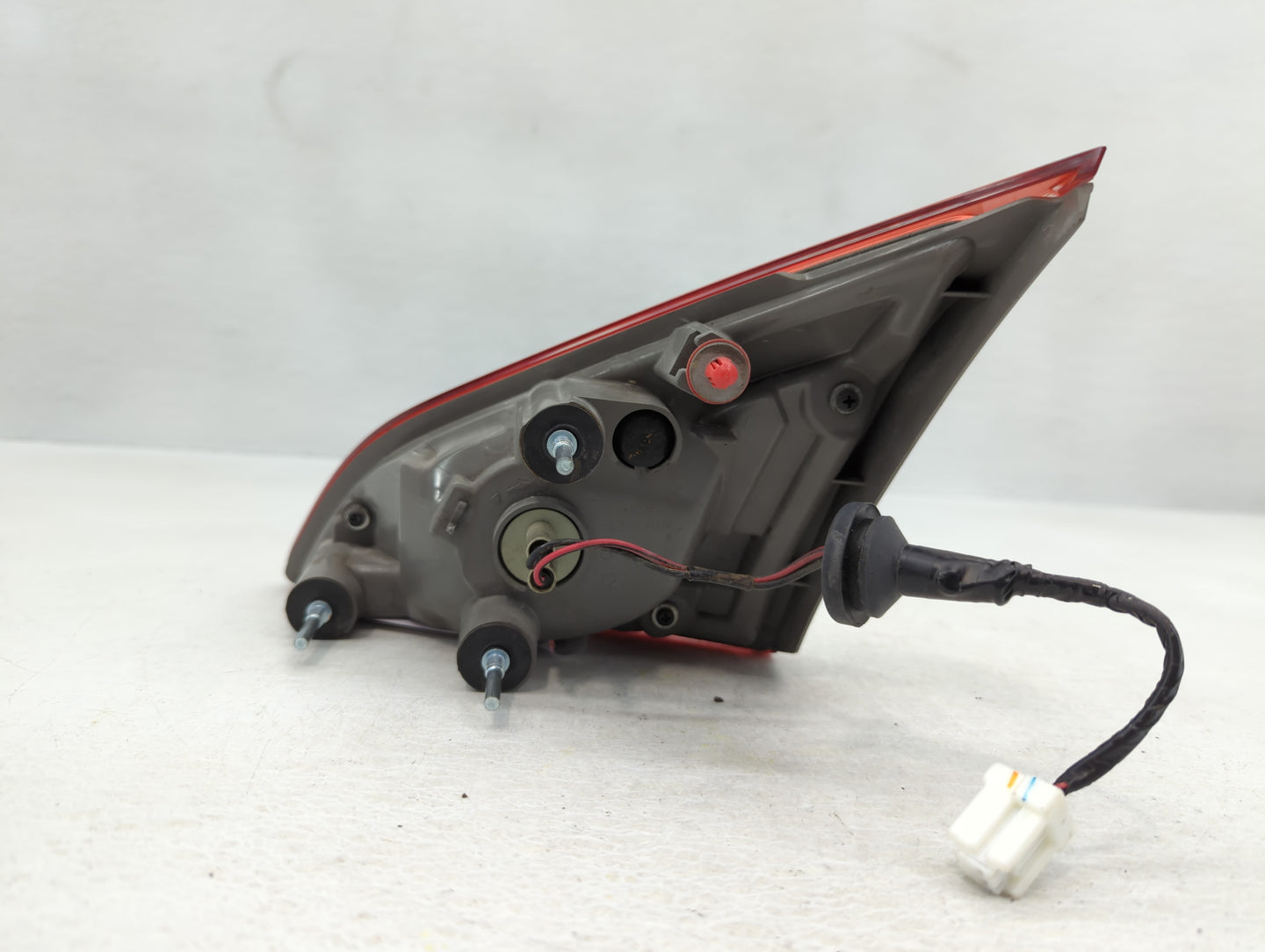 2011-2014 Nissan Murano Tail Light Assembly Passenger Right OEM P/N:E414968 Fits Fits 2011 2012 2013 2014 OEM Used Auto Parts - Oemusedautoparts1.com