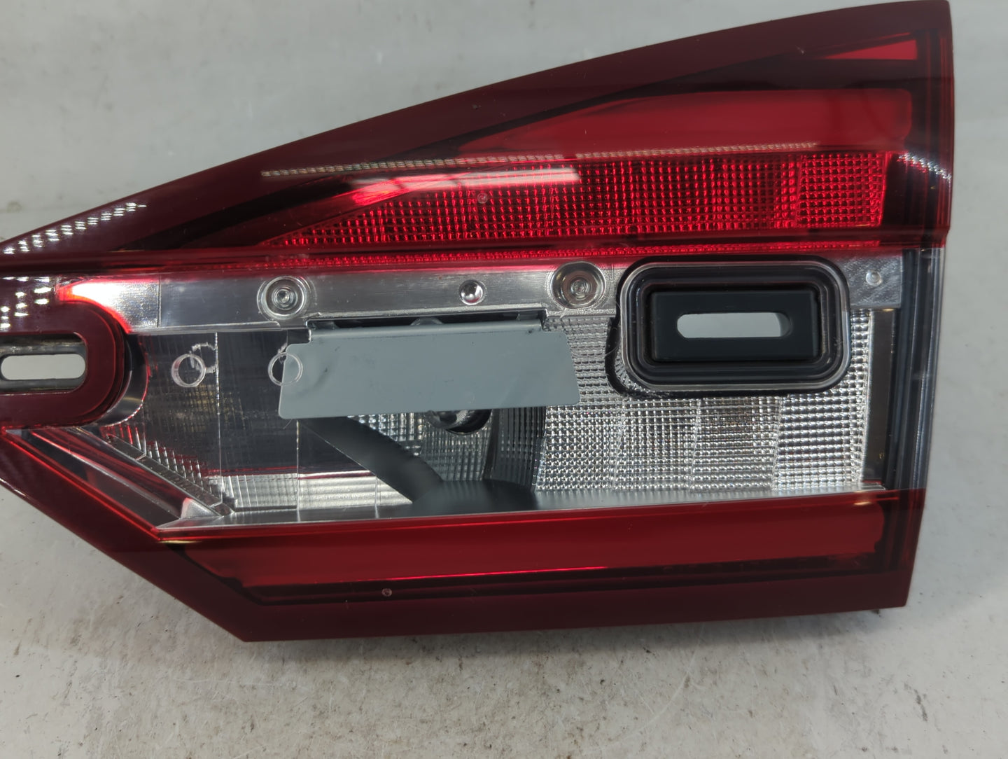 2017-2018 Ford Fusion Tail Light Assembly Passenger Right OEM P/N:HS73-13A602-BJ Fits Fits 2017 2018 OEM Used Auto Parts - Oemusedautoparts1.com