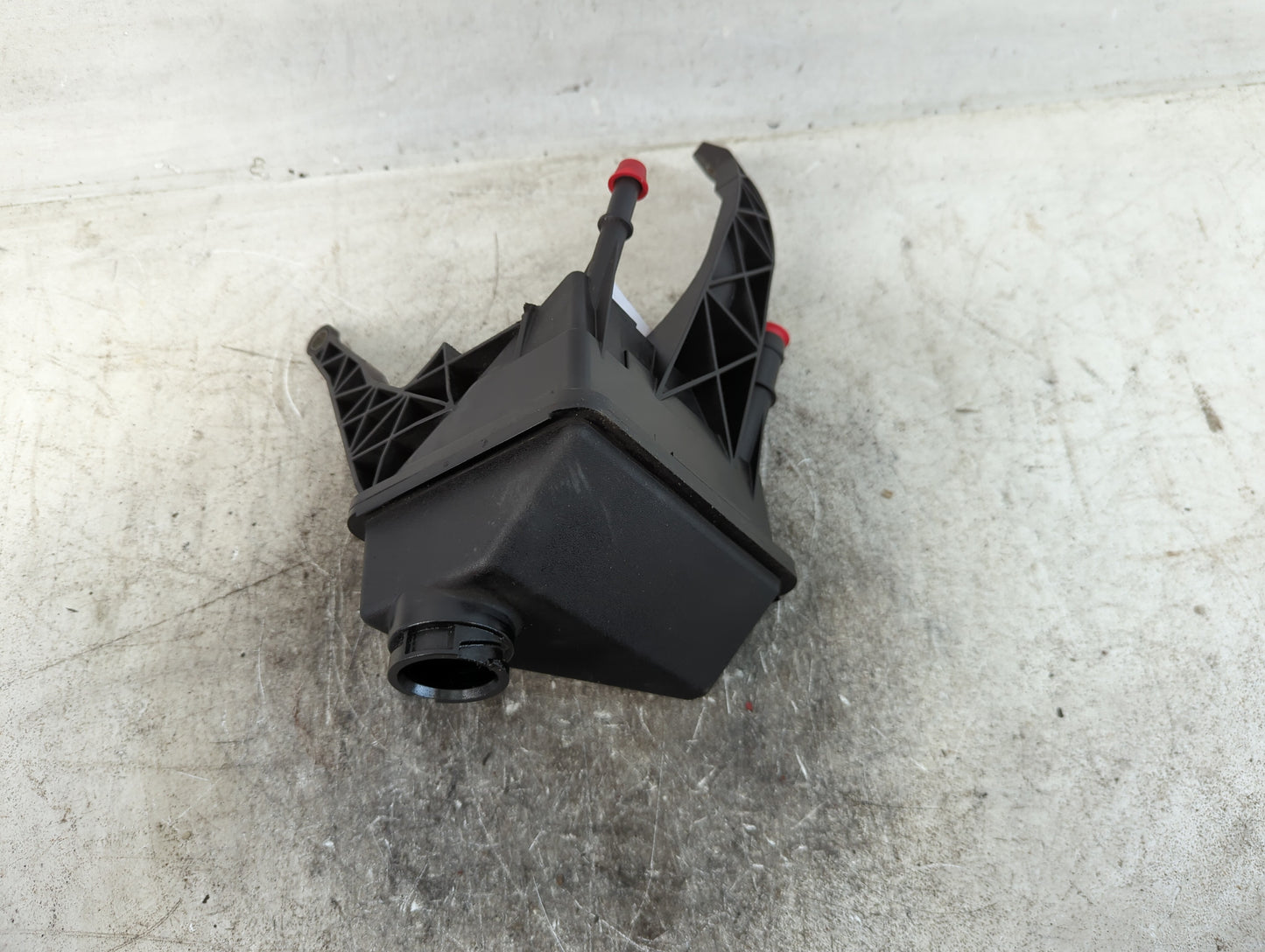 2009 Buick Enclave Power Steering Reservoir - Oemusedautoparts1.com