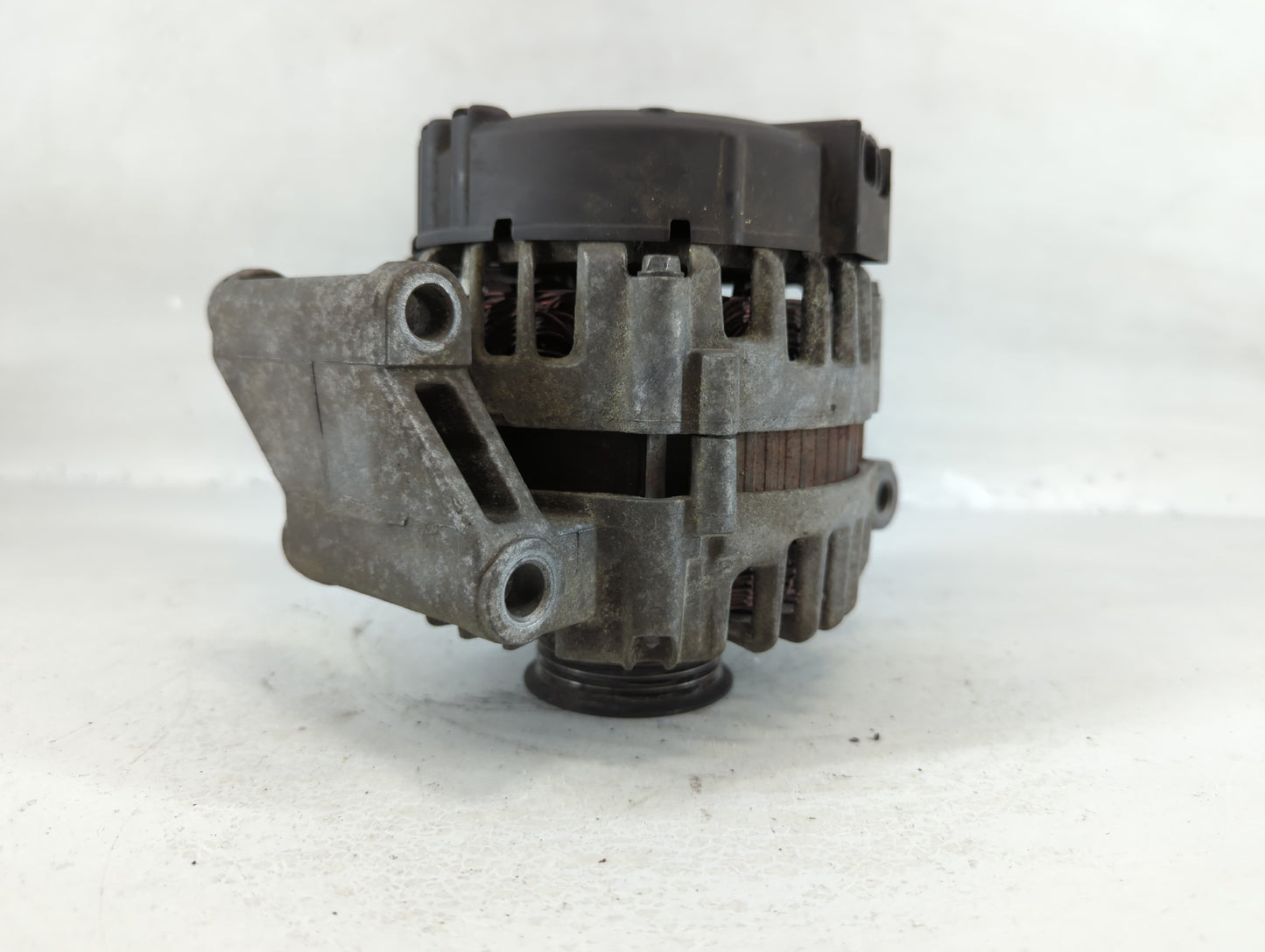 2010-2017 Chevrolet Equinox Alternator Replacement Generator Charging Assembly Engine OEM P/N:15828450 Fits OEM Used Auto Parts - Oemusedautoparts1.com