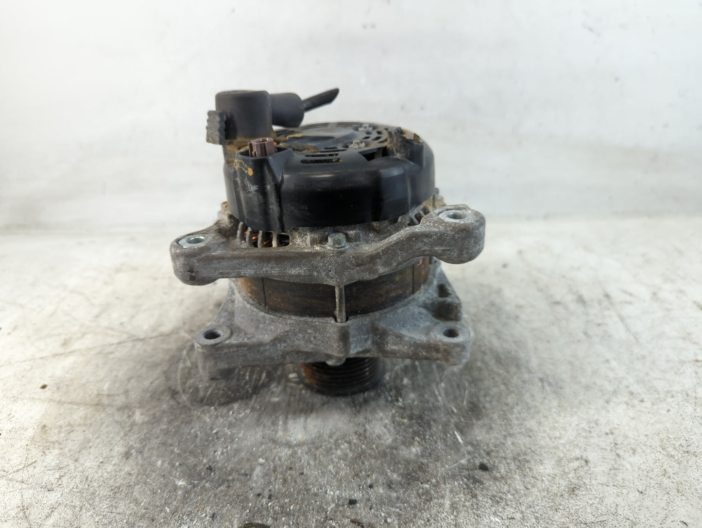 2020-2022 Honda Cr-V Alternator Replacement Generator Charging Assembly Engine OEM P/N:104211-4340 Fits OEM Used Auto Parts - Oemusedautoparts1.com