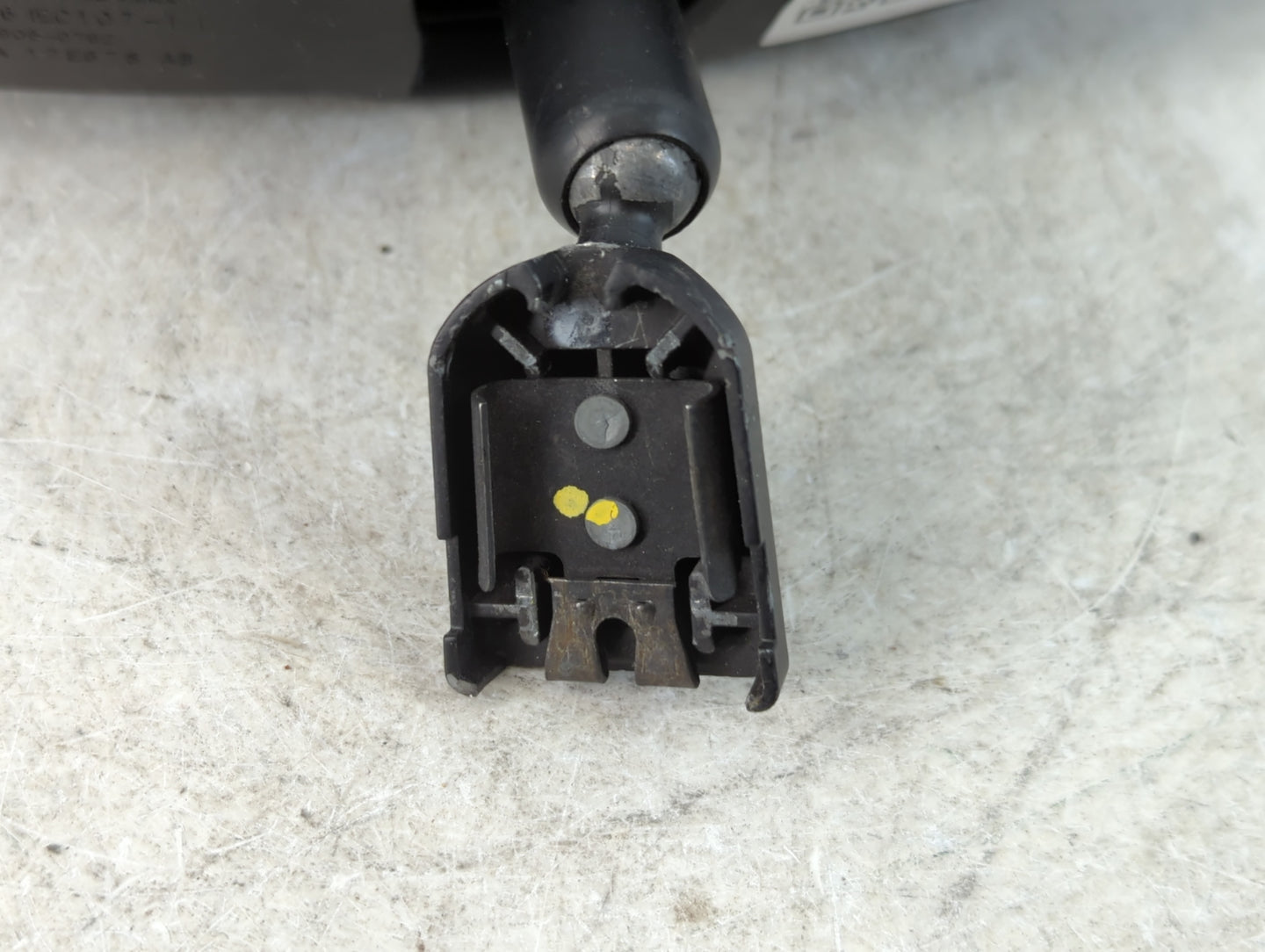 2007 Mercury Milan Interior Rear View Mirror Replacement OEM P/N:6U5A 17E678 AB E11015892 Fits OEM Used Auto Parts - Oemusedautoparts1.com