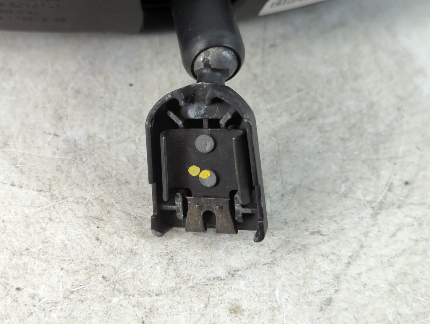 2007 Mercury Milan Interior Rear View Mirror Replacement OEM P/N:6U5A 17E678 AB E11015892 Fits OEM Used Auto Parts - Oemusedautoparts1.com