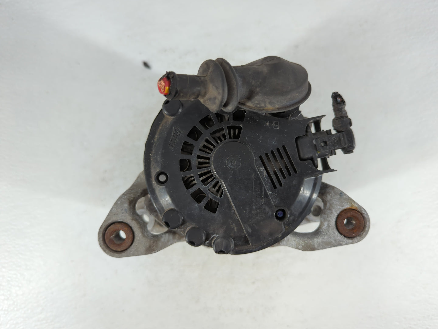 2013-2021 Chevrolet Trax Alternator Replacement Generator Charging Assembly Engine OEM P/N:13597226 Fits OEM Used Auto Parts - Oemusedautoparts1.com