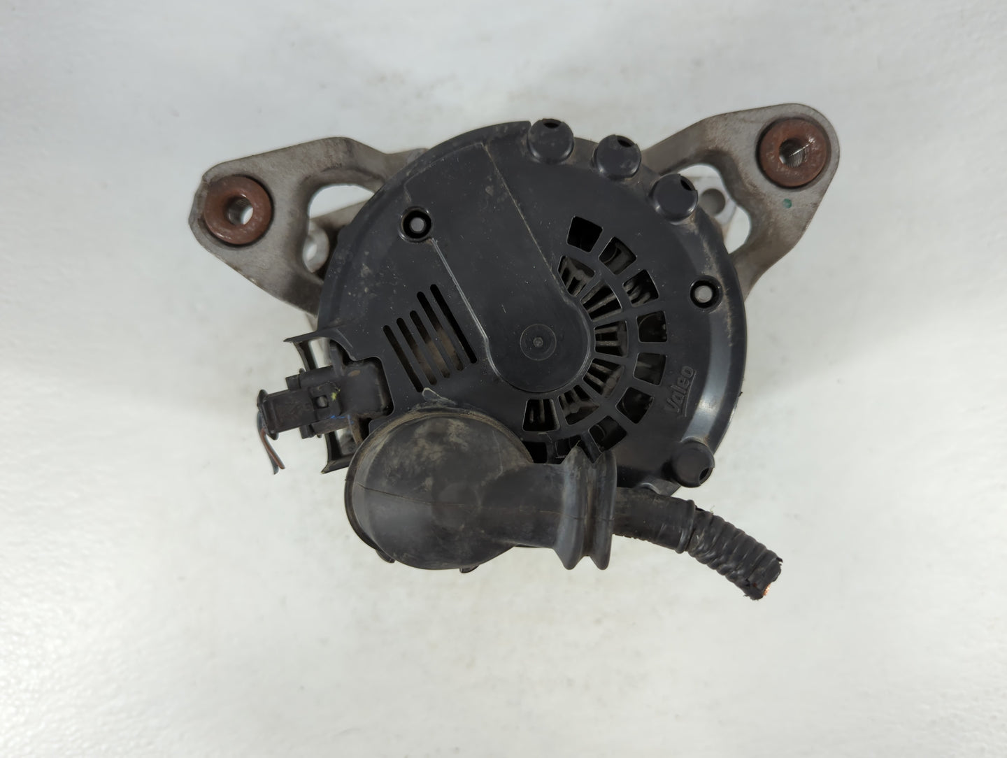 2013-2021 Chevrolet Trax Alternator Replacement Generator Charging Assembly Engine OEM P/N:13597226 Fits OEM Used Auto Parts - Oemusedautoparts1.com