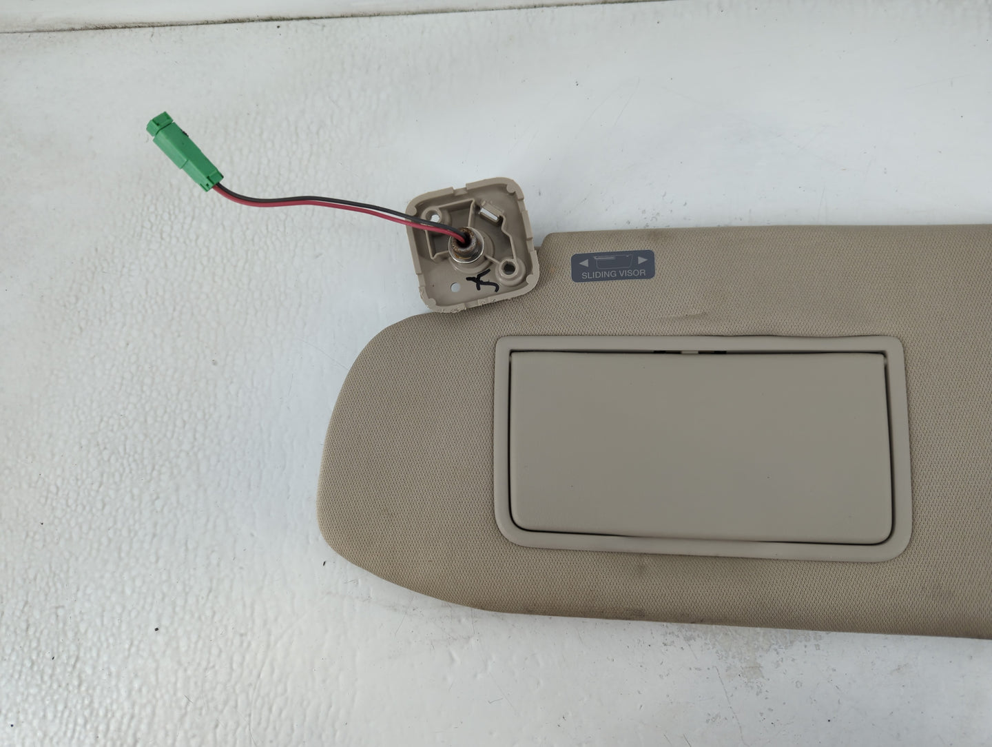 2012 Ford Taurus Sun Visor Shade Replacement Driver Left Mirror Fits Fits 2010 2011 OEM Used Auto Parts - Oemusedautoparts1.com