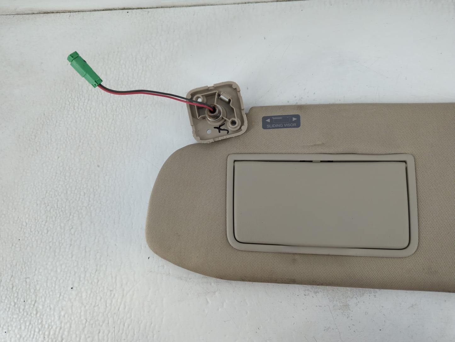 2012 Ford Taurus Sun Visor Shade Replacement Driver Left Mirror Fits Fits 2010 2011 OEM Used Auto Parts - Oemusedautoparts1.com