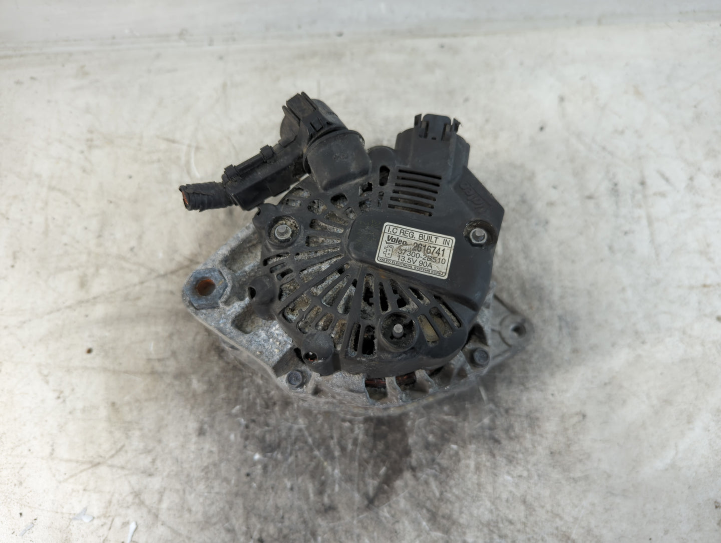 2012-2017 Hyundai Veloster Alternator Replacement Generator Charging Assembly Engine OEM P/N:2616741 37300-2B510 Fits OEM Used Auto Parts - Oemusedautoparts1.com
