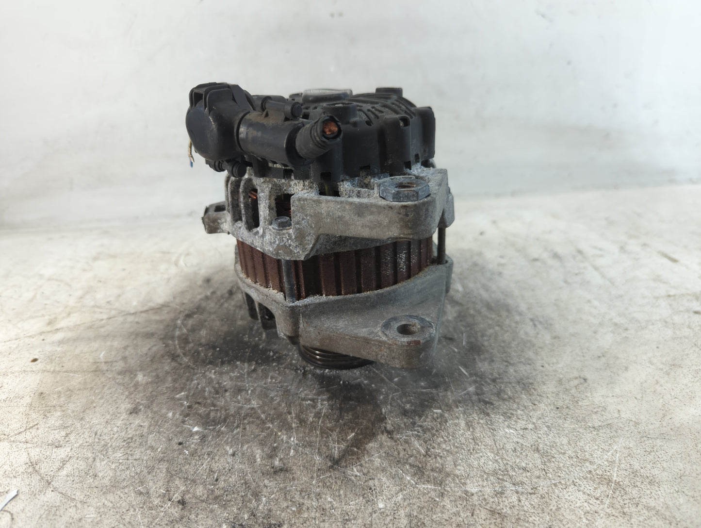 2012-2017 Hyundai Veloster Alternator Replacement Generator Charging Assembly Engine OEM P/N:2616741 37300-2B510 Fits OEM Used Auto Parts - Oemusedautoparts1.com
