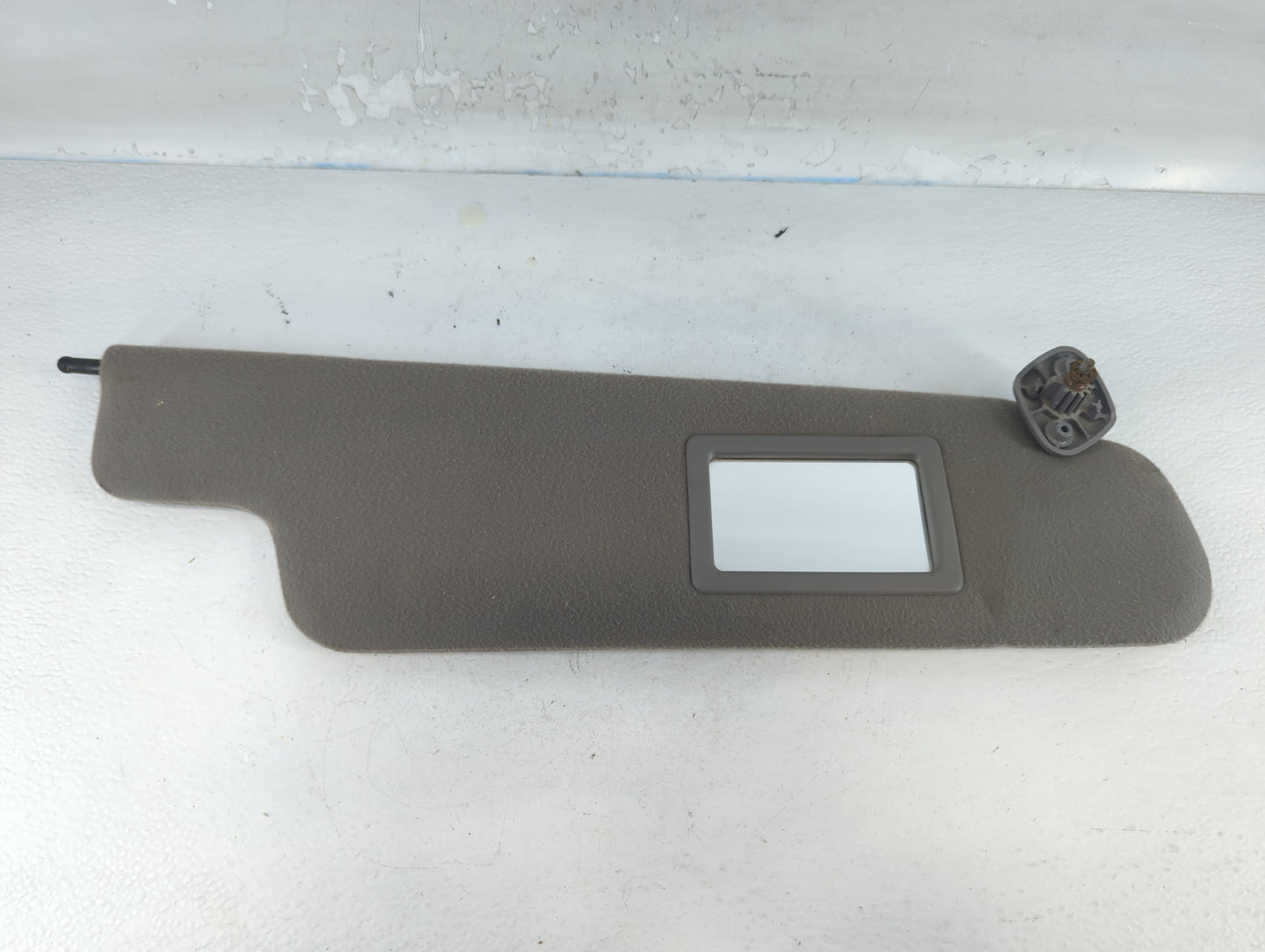 1999 Ford F-150 Sun Visor Shade Replacement Passenger Right Mirror Fits OEM Used Auto Parts - Oemusedautoparts1.com
