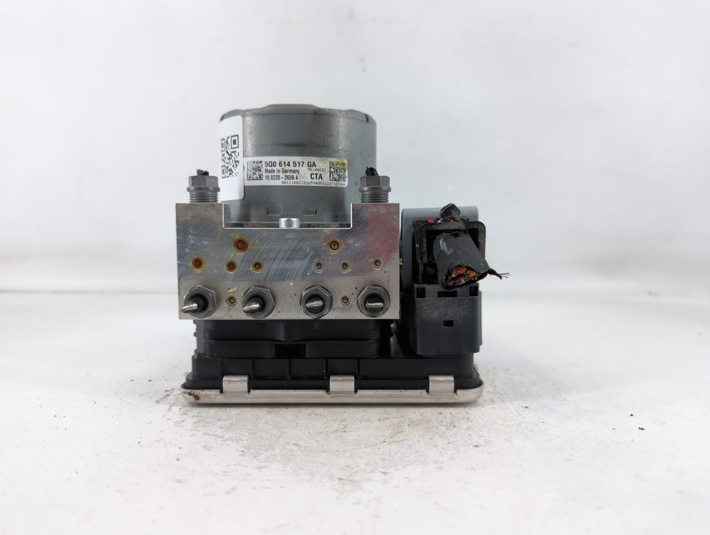 2023 Audi Q3 ABS Pump Control Module Replacement P/N:5Q0 614 517 GA Fits OEM Used Auto Parts - Oemusedautoparts1.com
