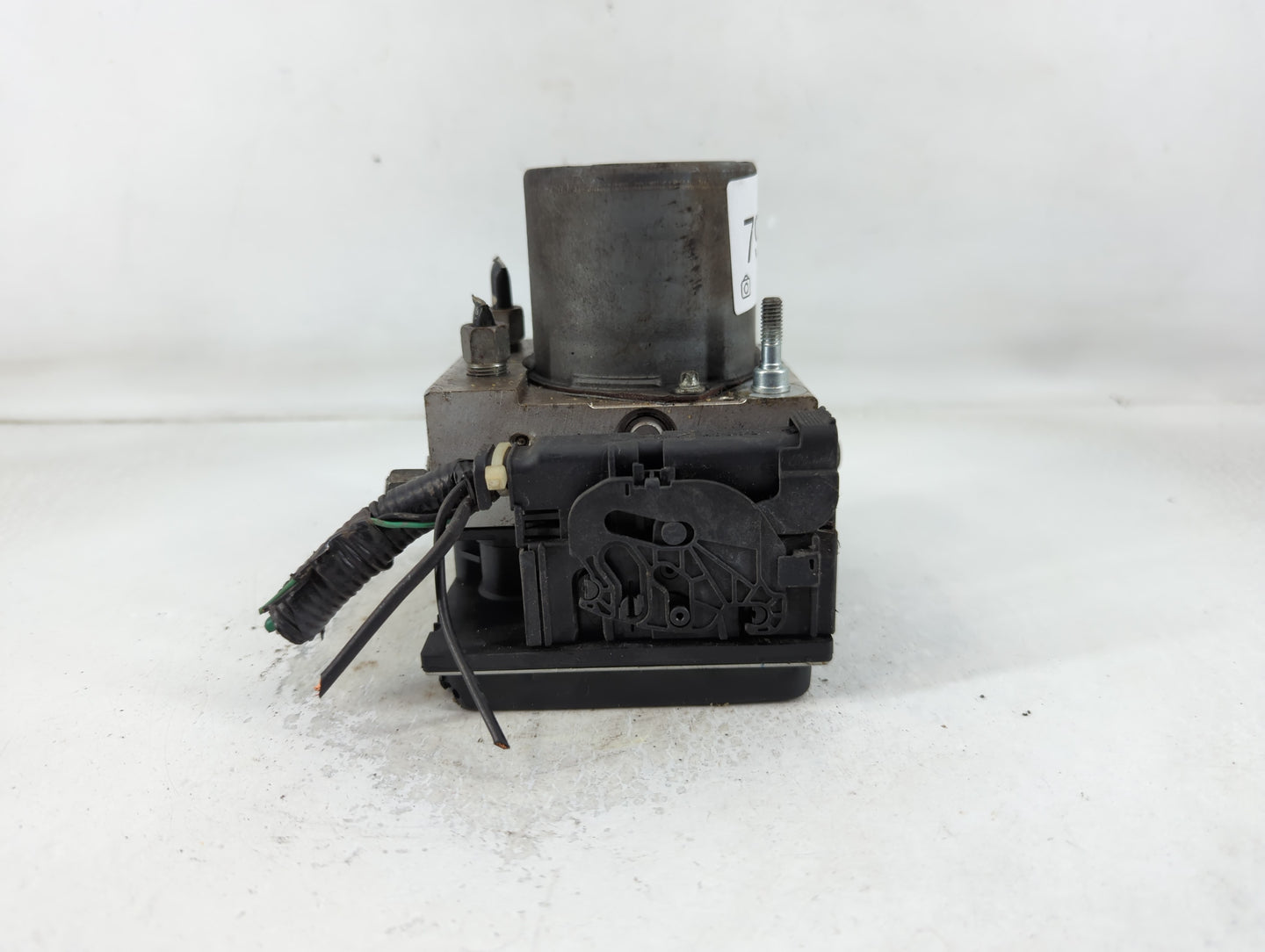 2014 Nissan Maxima ABS Pump Control Module Replacement P/N:47660 7Y90C 0 265 251 463 AC Fits OEM Used Auto Parts - Oemusedautoparts1.com