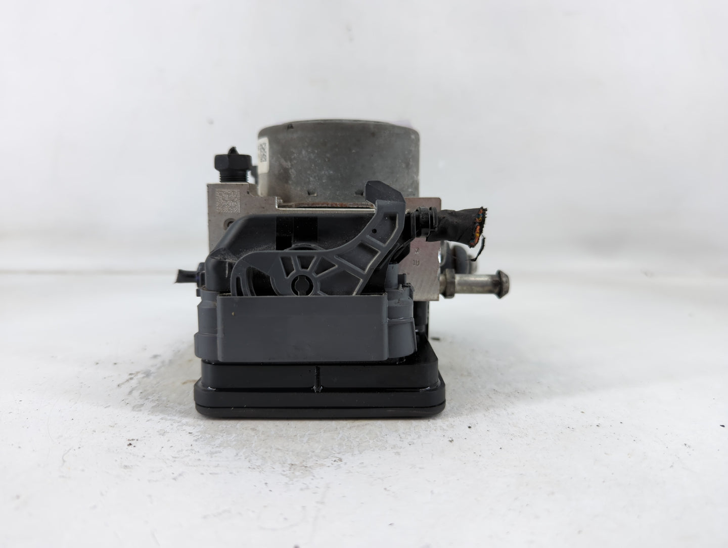 2019-2021 Kia Forte ABS Pump Control Module Replacement P/N:58900-M7460 Fits Fits 2019 2020 2021 OEM Used Auto Parts - Oemusedautoparts1.com