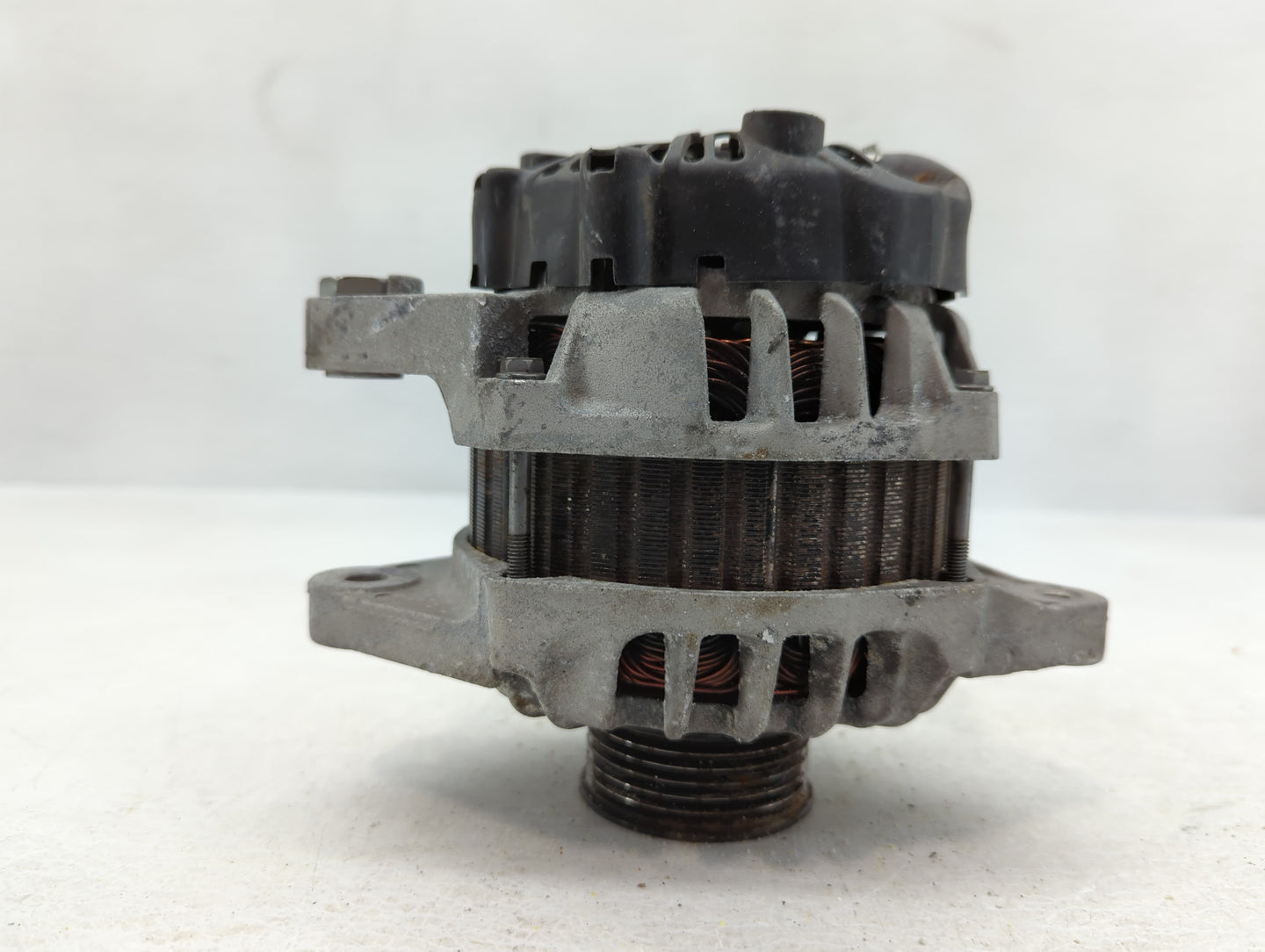 2012-2017 Hyundai Veloster Alternator Replacement Generator Charging Assembly Engine OEM P/N:37300-2B300 2607372 Fits OEM Used Auto Parts - Oemusedautoparts1.com