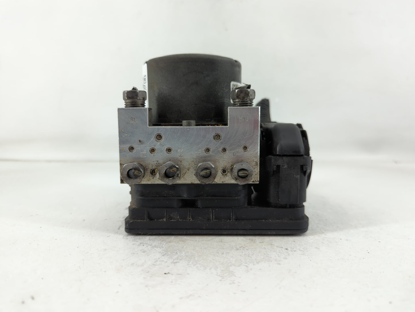 2013 Cadillac Ats ABS Pump Control Module Replacement P/N:22994568 Fits OEM Used Auto Parts - Oemusedautoparts1.com